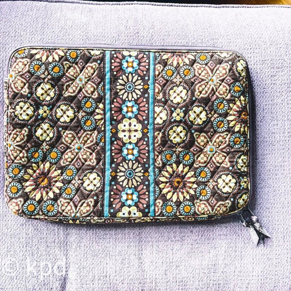 Vera Bradley Java Blue Laptop Case – Retired Floral Quilted Tech Bag